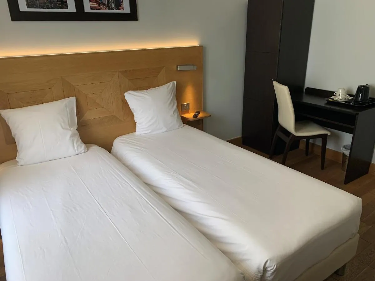 Eiffel Xv Hotel